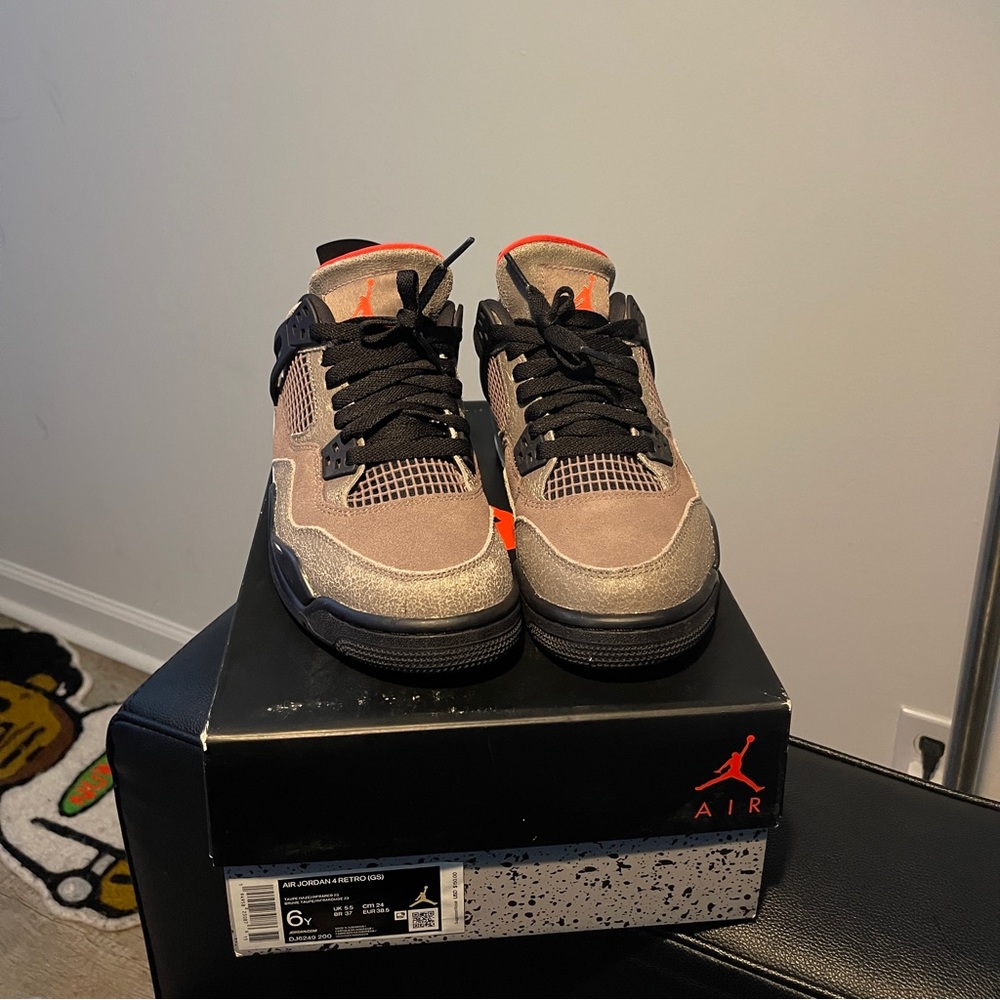 Jordan 4 Retro Taupe Haze